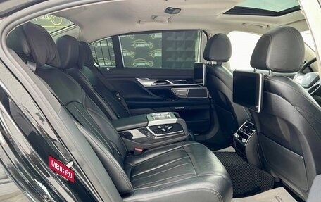 BMW 7 серия, 2017 год, 2 999 000 рублей, 14 фотография