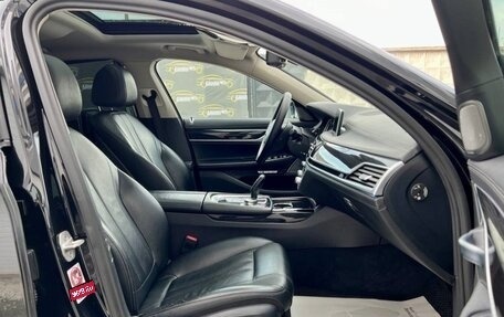 BMW 7 серия, 2017 год, 2 999 000 рублей, 13 фотография