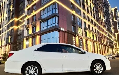 Toyota Camry, 2014 год, 1 950 000 рублей, 3 фотография