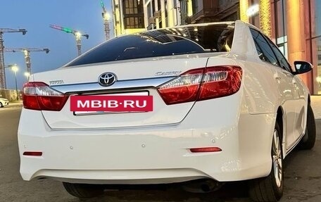 Toyota Camry, 2014 год, 1 950 000 рублей, 5 фотография