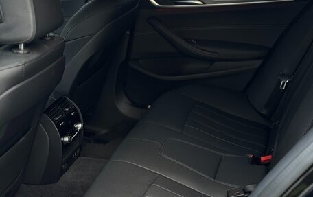 BMW 5 серия, 2021 год, 6 990 000 рублей, 15 фотография
