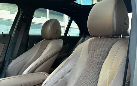 Mercedes-Benz E-Класс, 2019 год, 3 100 000 рублей, 7 фотография