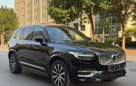 Volvo XC90 II рестайлинг, 2022 год, 4 459 000 рублей, 2 фотография