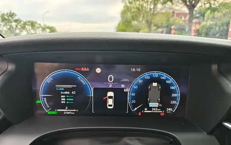 Toyota Camry, 2024 год, 3 520 000 рублей, 10 фотография