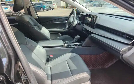 Toyota Camry, 2024 год, 3 520 000 рублей, 5 фотография