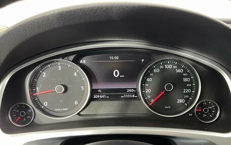 Volkswagen Touareg III, 2015 год, 2 781 000 рублей, 13 фотография