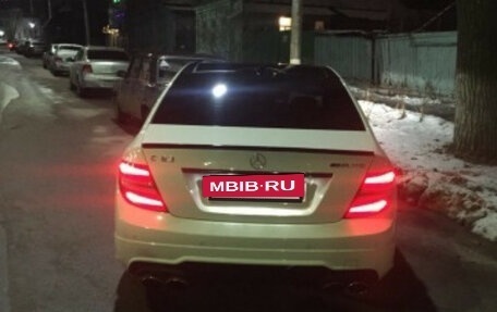 Mercedes-Benz C-Класс, 2012 год, 1 050 000 рублей, 3 фотография