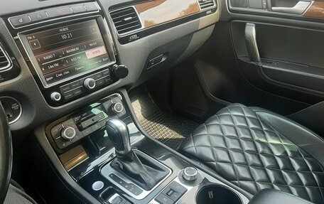 Volkswagen Touareg III, 2017 год, 3 050 000 рублей, 7 фотография