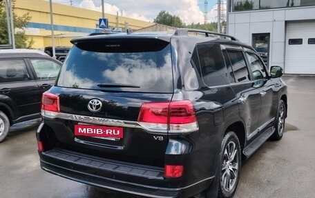 Toyota Land Cruiser 200, 2020 год, 8 900 000 рублей, 4 фотография