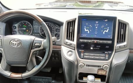Toyota Land Cruiser 200, 2020 год, 8 900 000 рублей, 12 фотография