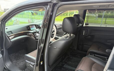 Nissan Elgrand III, 2010 год, 2 350 000 рублей, 10 фотография