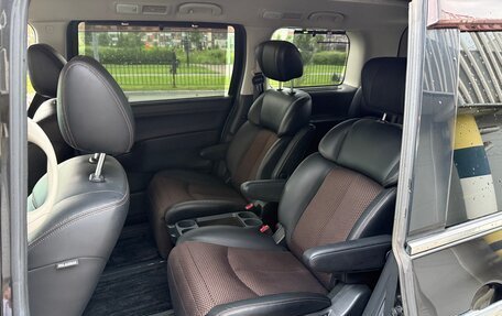 Nissan Elgrand III, 2010 год, 2 350 000 рублей, 11 фотография