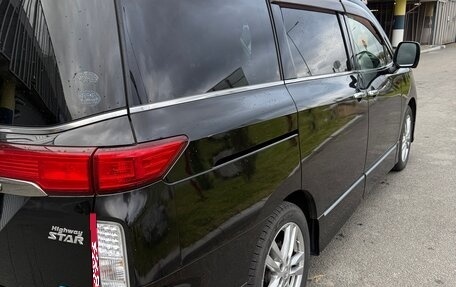 Nissan Elgrand III, 2010 год, 2 350 000 рублей, 7 фотография