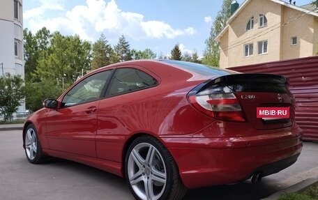 Mercedes-Benz C-Класс, 2006 год, 1 600 000 рублей, 6 фотография