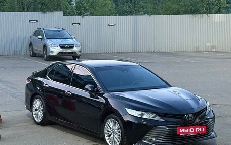 Toyota Camry, 2018 год, 2 930 000 рублей, 2 фотография