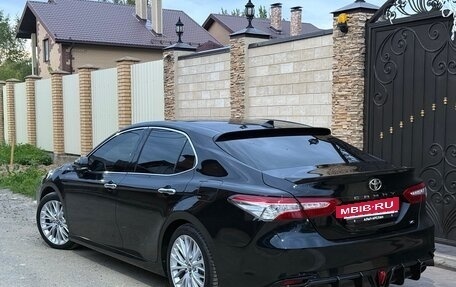 Toyota Camry, 2018 год, 2 930 000 рублей, 6 фотография