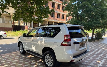Toyota Land Cruiser Prado 150 рестайлинг 2, 2015 год, 6 900 000 рублей, 4 фотография