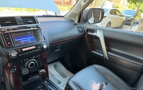 Toyota Land Cruiser Prado 150 рестайлинг 2, 2015 год, 6 900 000 рублей, 17 фотография