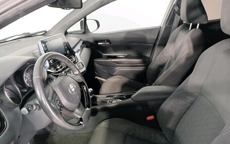 Toyota C-HR I рестайлинг, 2020 год, 2 139 000 рублей, 10 фотография