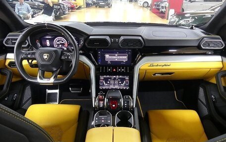 Lamborghini Urus I, 2022 год, 22 400 000 рублей, 5 фотография
