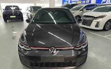 Volkswagen Golf GTI, 2022 год, 2 690 000 рублей, 2 фотография
