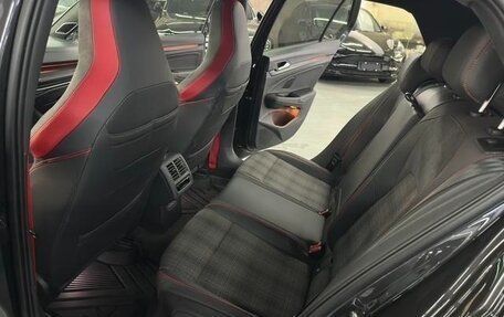 Volkswagen Golf GTI, 2022 год, 2 690 000 рублей, 8 фотография
