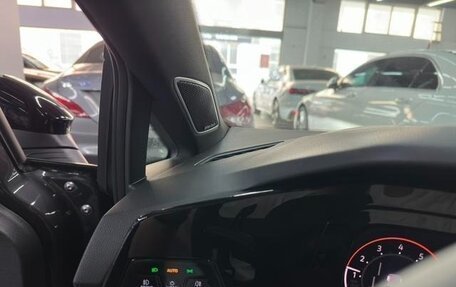 Volkswagen Golf GTI, 2022 год, 2 690 000 рублей, 10 фотография