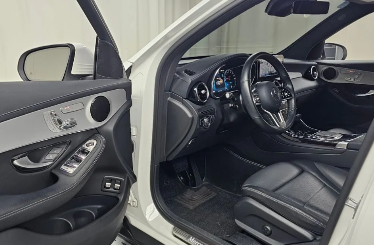 Mercedes-Benz GLC X253 рестайлинг, 2020 год, 3 980 000 рублей, 8 фотография