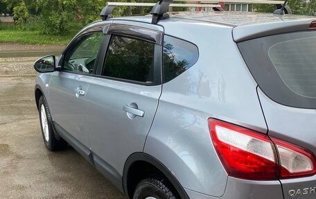 Nissan Qashqai, 2011 год, 1 070 000 рублей, 2 фотография