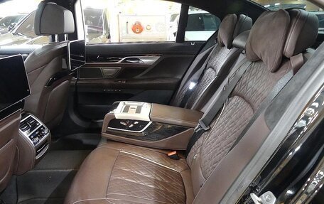 BMW 7 серия, 2022 год, 6 800 000 рублей, 5 фотография