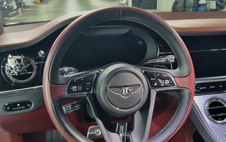 Bentley Continental GT III, 2022 год, 18 000 000 рублей, 5 фотография