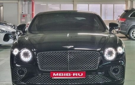 Bentley Continental GT III, 2022 год, 18 000 000 рублей, 3 фотография