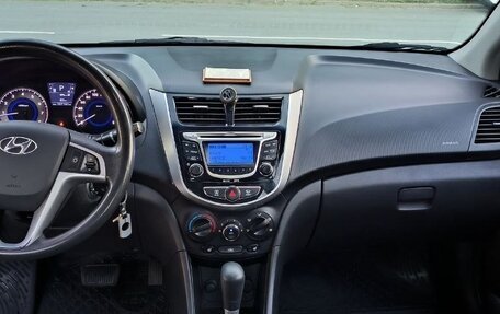 Hyundai Solaris II рестайлинг, 2011 год, 870 000 рублей, 9 фотография