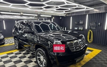 Cadillac Escalade III, 2011 год, 2 200 000 рублей, 2 фотография
