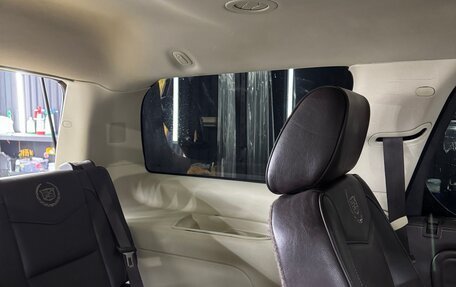 Cadillac Escalade III, 2011 год, 2 200 000 рублей, 12 фотография