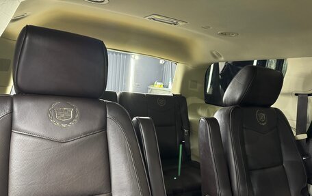 Cadillac Escalade III, 2011 год, 2 200 000 рублей, 21 фотография
