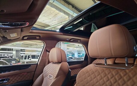 Bentley Bentayga I, 2022 год, 18 800 000 рублей, 9 фотография