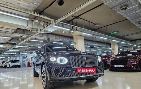 Bentley Bentayga I, 2022 год, 18 800 000 рублей, 2 фотография