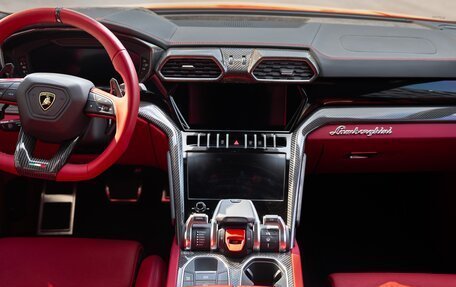 Lamborghini Urus I, 2021 год, 24 500 000 рублей, 17 фотография