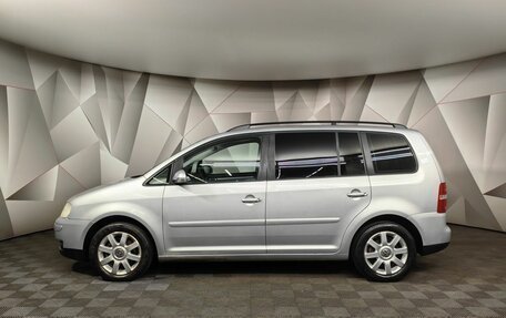 Volkswagen Touran III, 2004 год, 525 000 рублей, 5 фотография