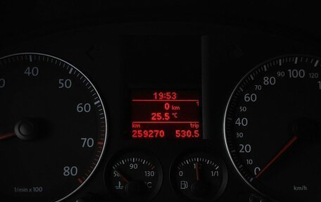 Volkswagen Touran III, 2004 год, 525 000 рублей, 18 фотография