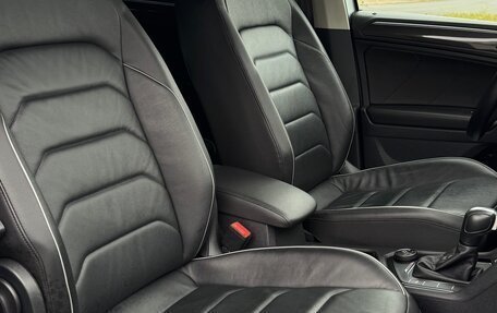 Volkswagen Tiguan II, 2019 год, 2 700 000 рублей, 15 фотография