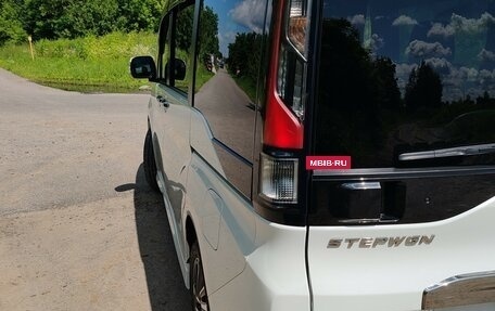 Honda Stepwgn IV, 2016 год, 1 745 000 рублей, 6 фотография