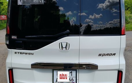 Honda Stepwgn IV, 2016 год, 1 745 000 рублей, 7 фотография
