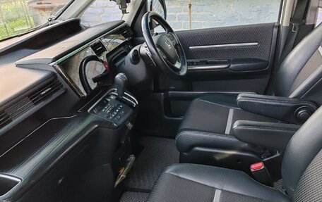 Honda Stepwgn IV, 2016 год, 1 745 000 рублей, 23 фотография