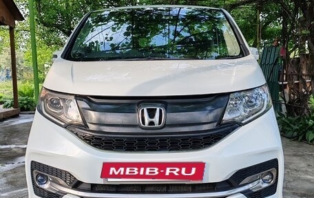 Honda Stepwgn IV, 2016 год, 1 745 000 рублей, 25 фотография