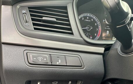 Hyundai Sonata VII, 2018 год, 2 280 000 рублей, 10 фотография