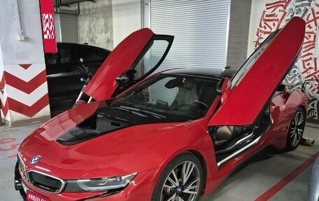BMW i8 I рестайлинг, 2016 год, 9 100 000 рублей, 1 фотография