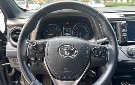 Toyota RAV4, 2017 год, 2 650 000 рублей, 6 фотография