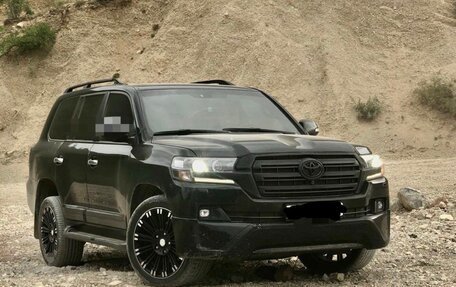 Toyota Land Cruiser 200, 2015 год, 3 100 000 рублей, 2 фотография
